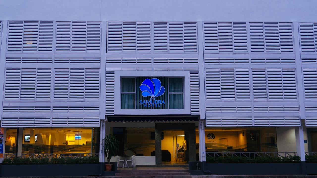 Samudra Hotel Kuching Esterno foto