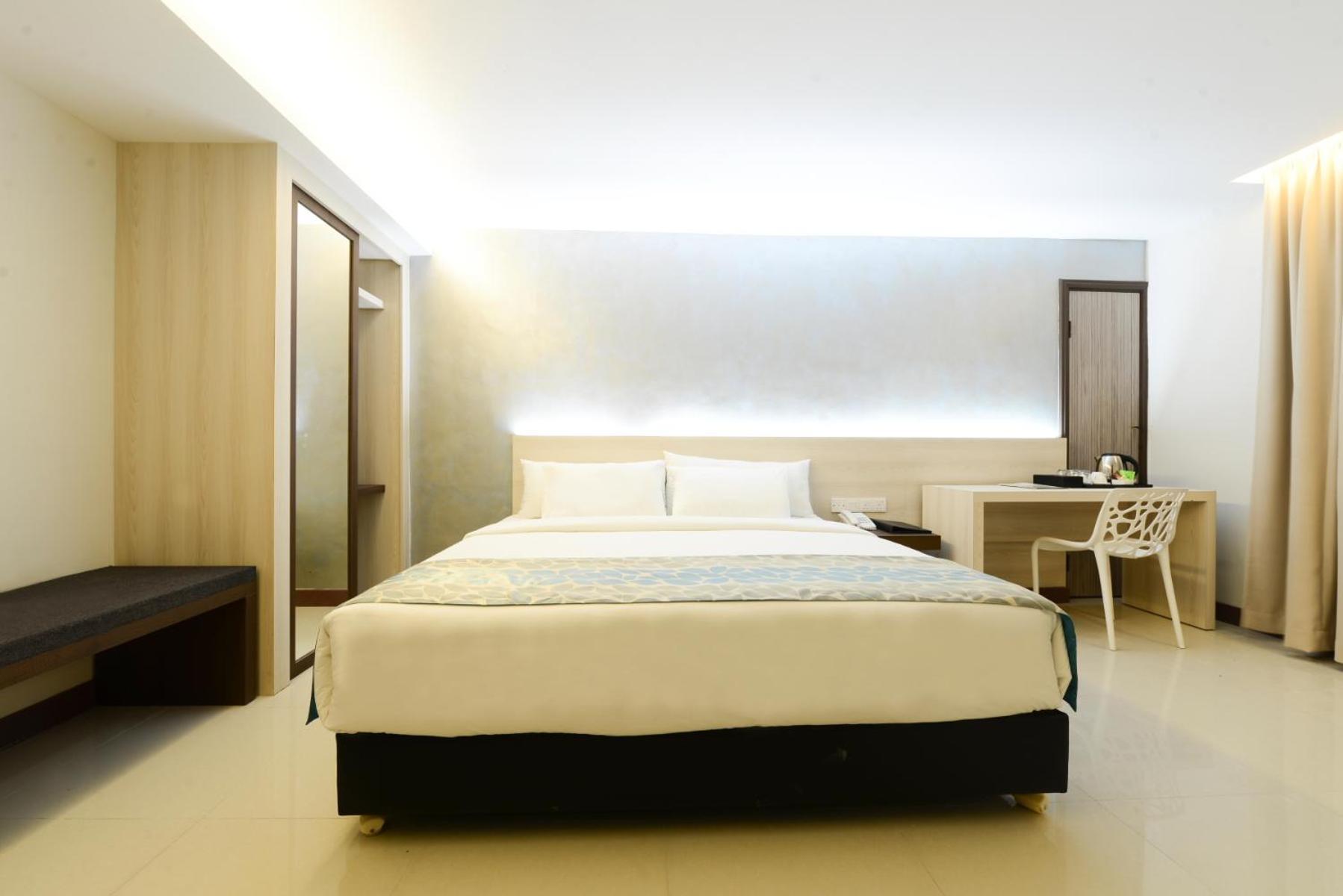 Samudra Hotel Kuching Esterno foto